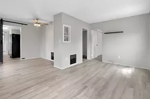 805 E Jefferson Ave, La Porte, IN 46350 - Photo 18