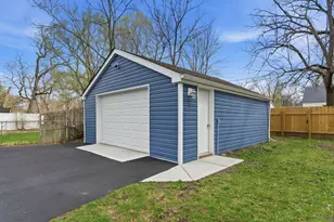 2743 Henry St, Lake Station, IN 46405 - Photo 18