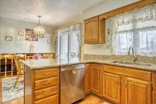 9179 Franklin Dr, Saint John, IN 46373 - Photo 6