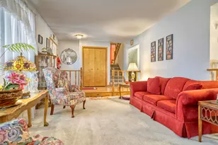 9179 Franklin Dr, Saint John, IN 46373 - Photo 4