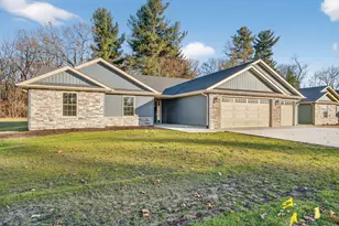 1611 Elderberry St SE, Demotte, IN 46310 - Photo 4