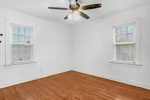 5770 Jackson St, Merrillville, IN 46410 - Photo 12