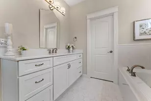 2046 Franklin Dr, Crown Point, IN 46307 - Photo 20