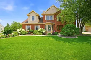10143 California Ct, Crown Point, IN 46307 - Photo 2