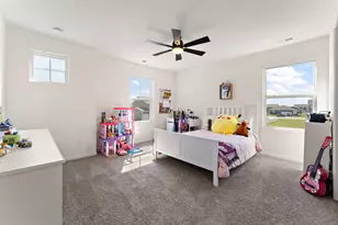 10454 Privet Dr, Crown Point, IN 46307 - Photo 14
