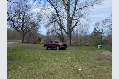 9320 E Division Road, Knox, IN 46534 - Photo 12
