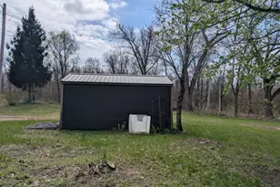 9320 E Division Rd, Knox, IN 46534 - Photo 18