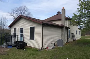 9320 E Division Rd, Knox, IN 46534 - Photo 16