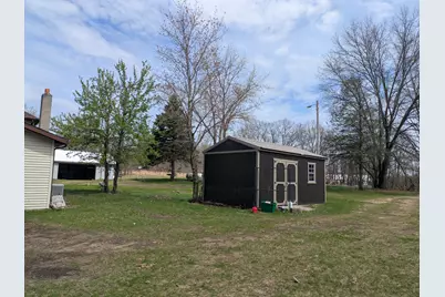 9320 E Division Road, Knox, IN 46534 - Photo 10