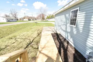 112 W Allen St, Kentland, IN 47951 - Photo 8