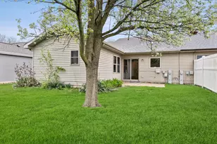 3630 Franklin Ave, Highland, IN 46322 - Photo 14