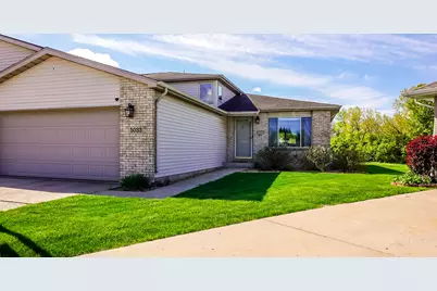 5033 W 92nd Avenue, Crown Point, IN 46307 - Photo 2
