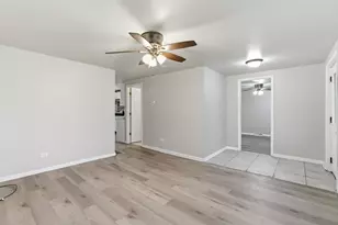 952 Willard St, Gary, IN 46404 - Photo 4
