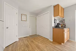 427 Nantucket Rd, Valparaiso, IN 46385 - Photo 6
