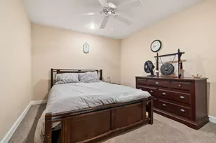228 W Papillon Dr, Valparaiso, IN 46385 - Photo 30