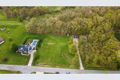 228 W Papillon Drive, Valparaiso, IN 46385 - Photo 54