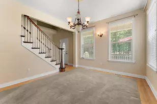 228 W Papillon Dr, Valparaiso, IN 46385 - Photo 14