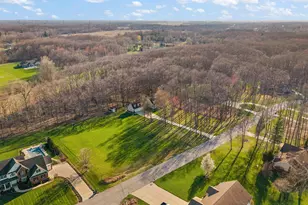 228 W Papillon Dr, Valparaiso, IN 46385 - Photo 54