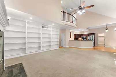 228 W Papillon Drive, Valparaiso, IN 46385 - Photo 6