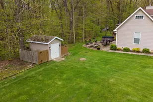228 W Papillon Dr, Valparaiso, IN 46385 - Photo 42