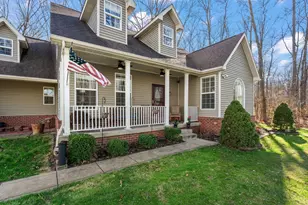 228 W Papillon Dr, Valparaiso, IN 46385 - Photo 2