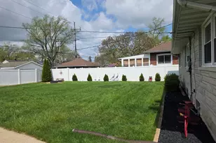 950 Lincoln St, Hobart, IN 46342 - Photo 22