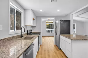 831 Opal Dr, Valparaiso, IN 46383 - Photo 8