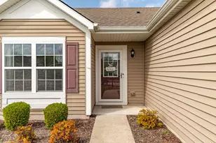 15402 W 102nd Pl, Dyer, IN 46311 - Photo 2