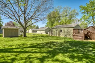 715 Cheyenne Dr, Lowell, IN 46356 - Photo 14