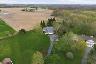 426 Laurel Ln, Valparaiso, IN 46385 - Photo 40
