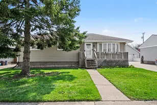3018 Lincoln St, Highland, IN 46322 - Photo 2