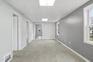 326 Tyler Ave, Hobart, IN 46342 - Photo 10
