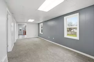 326 Tyler Ave, Hobart, IN 46342 - Photo 8