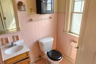 301 W 43rd Ave, Gary, IN 46408 - Photo 32