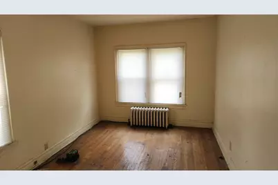 301 W 43rd Avenue, Gary, IN 46408 - Photo 10
