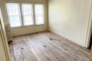 301 W 43rd Ave, Gary, IN 46408 - Photo 34