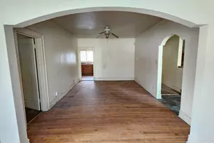301 W 43rd Ave, Gary, IN 46408 - Photo 24