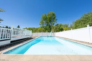 906 Honeysuckle Ln, Michigan City, IN 46360 - Photo 48