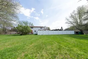 906 Honeysuckle Ln, Michigan City, IN 46360 - Photo 34
