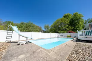 906 Honeysuckle Ln, Michigan City, IN 46360 - Photo 40