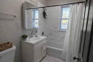 733 Lincoln St, Gary, IN 46402 - Photo 14