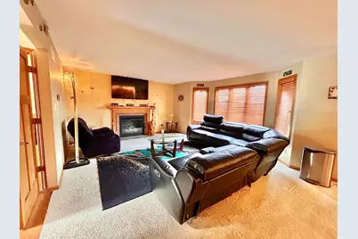 10409 Adler Cove, Saint John, IN 46373 - Photo 12