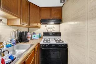 1421 Roberts Ave, Whiting, IN 46394 - Photo 18