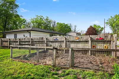 5550 Evergreen Avenue, Portage, IN 46368 - Photo 4