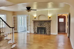 606 Hobart St, Michigan City, IN 46360 - Photo 6