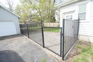 135 N Rachel St, Rensselaer, IN 47978 - Photo 4