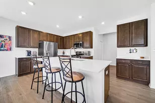 3856 Fender St, Valparaiso, IN 46385 - Photo 4
