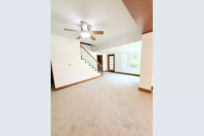 303 E Porter Avenue, Chesterton, IN 46304 - Photo 4