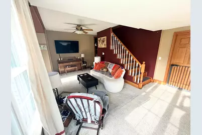 303 E Porter Avenue, Chesterton, IN 46304 - Photo 6