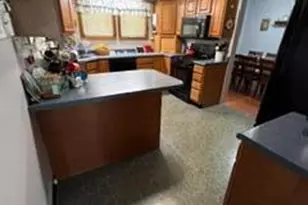 2198 Crisman Rd, Portage, IN 46368 - Photo 10